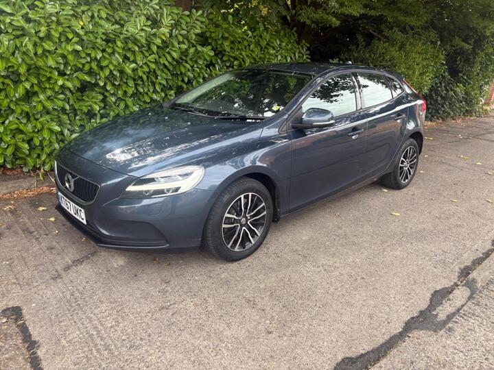 Volvo V40 2.0 D3 Momentum Nav Plus Euro 6 (s/s) 5dr