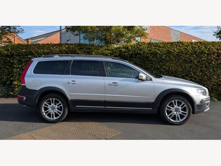 Volvo XC70 2.4 D4 SE Lux Geartronic AWD Euro 5 5dr