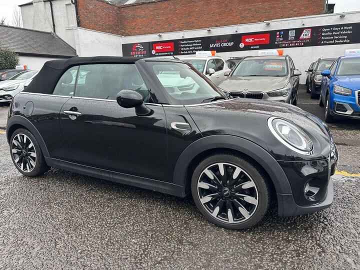 MINI CONVERTIBLE 1.5 Cooper Exclusive Euro 6 (s/s) 2dr