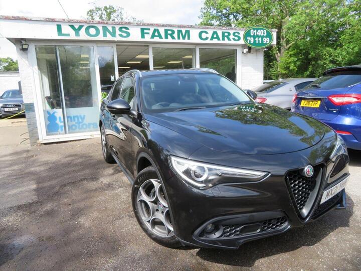Alfa Romeo STELVIO 2.2 TD Sprint Auto Q4 AWD Euro 6 (s/s) 5dr Alfa Romeo STELVIO 2.2 TD Sprint Auto Q4 AWD Euro 6 (s/s) 5dr