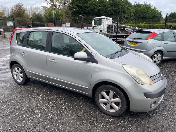 Nissan Note 1.6 16v SE 5dr Nissan Note 1.6 16v SE 5dr