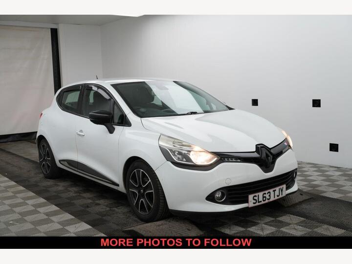 Renault CLIO 0.9 TCe Dynamique MediaNav Euro 5 (s/s) 5dr Renault CLIO 0.9 TCe Dynamique MediaNav Euro 5 (s/s) 5dr