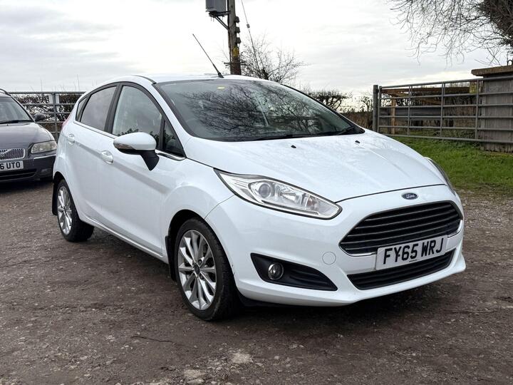 Ford Fiesta 1.0T EcoBoost Titanium X Euro 6 (s/s) 5dr Ford Fiesta 1.0T EcoBoost Titanium X Euro 6 (s/s) 5dr