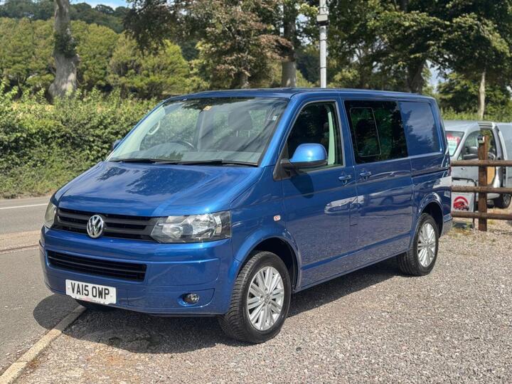 Volkswagen TRANSPORTER 2.0 TDI T30 Highline Kombi L1 H1 4dr Volkswagen TRANSPORTER 2.0 TDI T30 Highline Kombi L1 H1 4dr