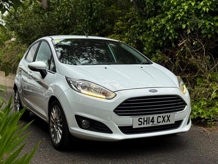 Ford Fiesta 1.0T EcoBoost Titanium Euro 5 (s/s) 5dr