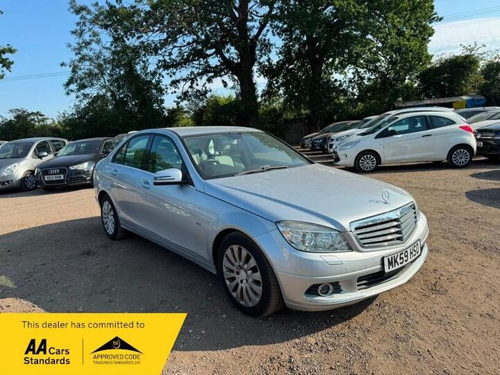 Mercedes-Benz C Class 2.1 C220 CDI BlueEfficiency Elegance Auto Euro 5 4dr