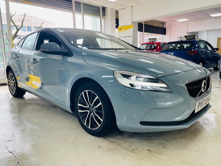 Volvo V40 2.0 T2 Momentum Nav Plus Euro 6 (s/s) 5dr