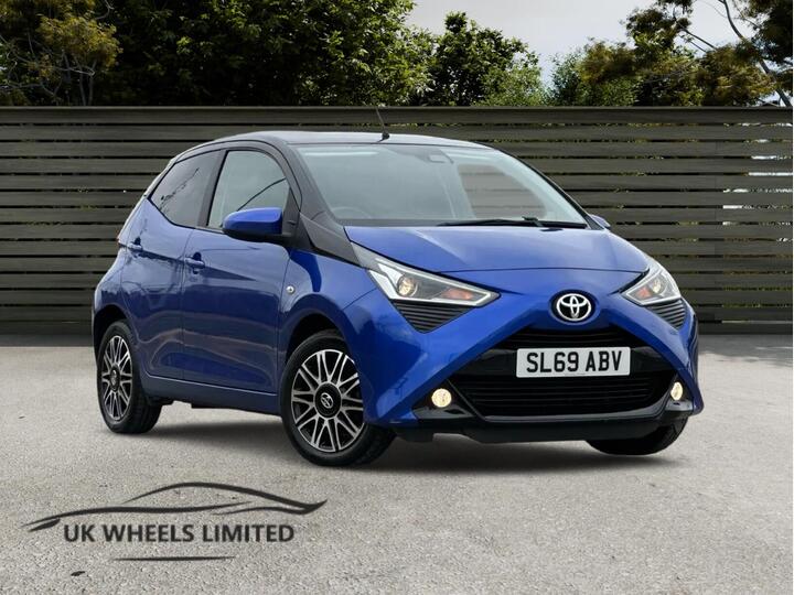 Toyota AYGO 1.0 VVT-i X-clusiv X-shift Euro 6 5dr (Safety Sense)
