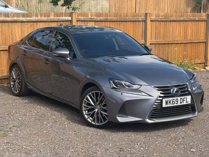 Lexus IS 2.5 300h E-CVT Euro 6 (s/s) 4dr