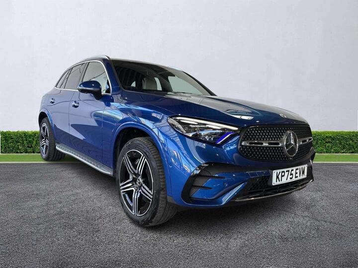 Mercedes-Benz GLC 2.0 GLC300e 31.2kWh AMG Line (Premium) G-Tronic+ 4MATIC Euro 6 (s/s) 5dr Mercedes-Benz GLC 2.0 GLC300e 31.2kWh AMG Line (Premium) G-Tronic+ 4MATIC Euro 6 (s/s) 5dr