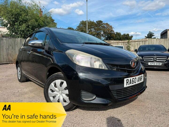 Toyota Yaris 1.33 Dual VVT-i Icon Plus Hatchback 5dr Petrol Multidrive S Euro 5 (99 Ps)