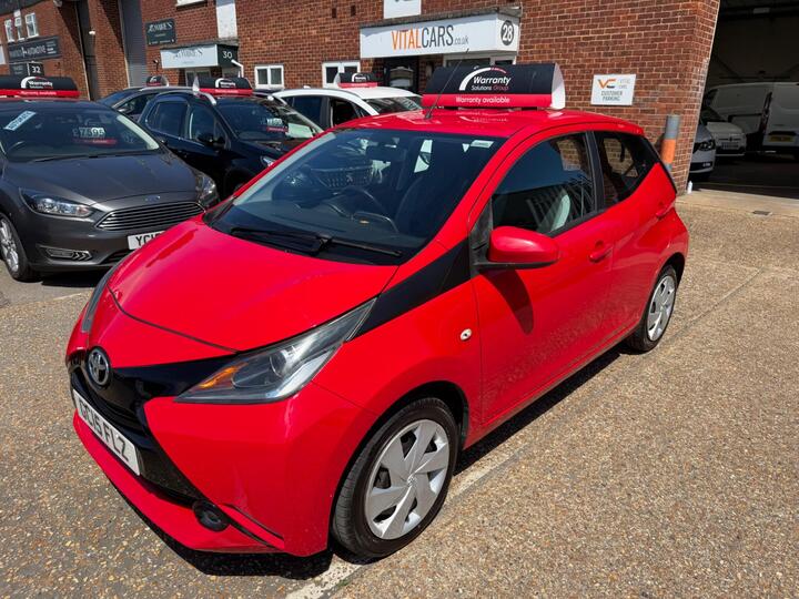 Toyota AYGO 1.0 VVT-i X-play Euro 5 5dr Euro 5