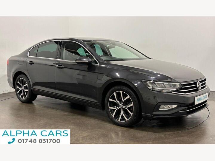 Volkswagen PASSAT 2.0 TDI EVO SEL DSG Euro 6 (s/s) 4dr Volkswagen PASSAT 2.0 TDI EVO SEL DSG Euro 6 (s/s) 4dr