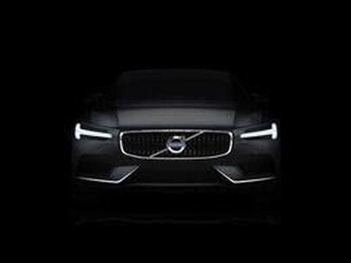 Volvo XC60 2.0h T8 18.8kWh Ultra Dark Auto AWD Euro 6 (s/s) 5dr