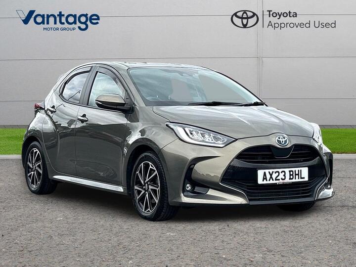 Toyota Yaris 1.5 VVT-h Design E-CVT Euro 6 (s/s) 5dr