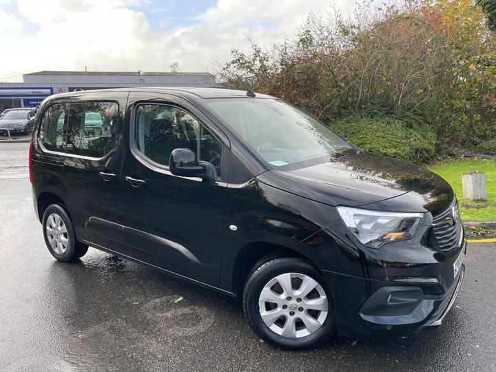 Vauxhall Combo Life 1.5 Turbo D BlueInjection Energy Euro 6 (s/s) 5dr (7 Seat) Vauxhall Combo Life 1.5 Turbo D BlueInjection Energy Euro 6 (s/s) 5dr (7 Seat)