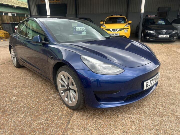 Tesla Model 3 Standard Range Plus Auto RWD 4dr