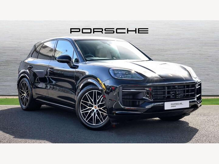 Porsche Cayenne 3.0 V6 E-Hybrid 25.9kWh Black Edition TiptronicS 4WD Euro 6 (s/s) 5dr Porsche Cayenne 3.0 V6 E-Hybrid 25.9kWh Black Edition TiptronicS 4WD Euro 6 (s/s) 5dr