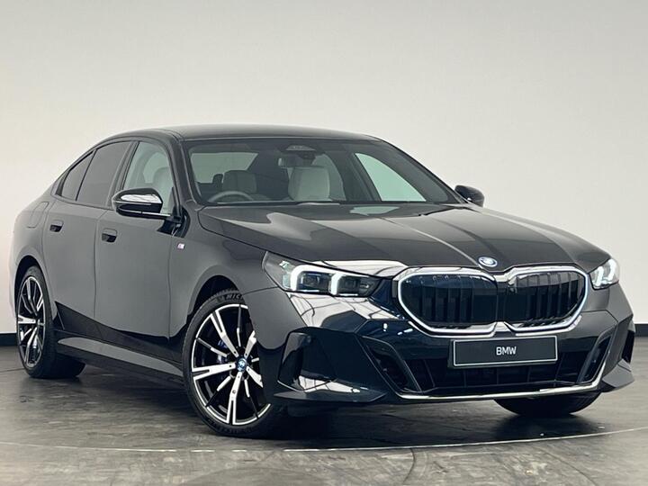 BMW 5 Series 3.0 550e 22.1kWh M Sport Pro Steptronic XDrive Euro 6 (s/s) 4dr