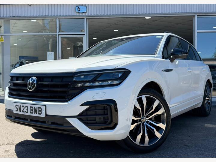 Volkswagen Touareg 3.0 TDI V6 Black Edition Tiptronic 4Motion Euro 6 (s/s) 5dr