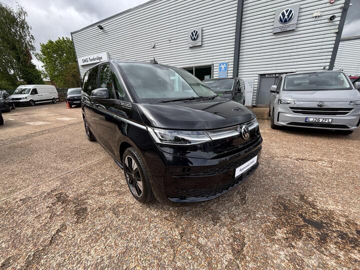 Volkswagen Multivan 2.0 TDI Style DSG Euro 6 (s/s) 5dr Volkswagen Multivan 2.0 TDI Style DSG Euro 6 (s/s) 5dr