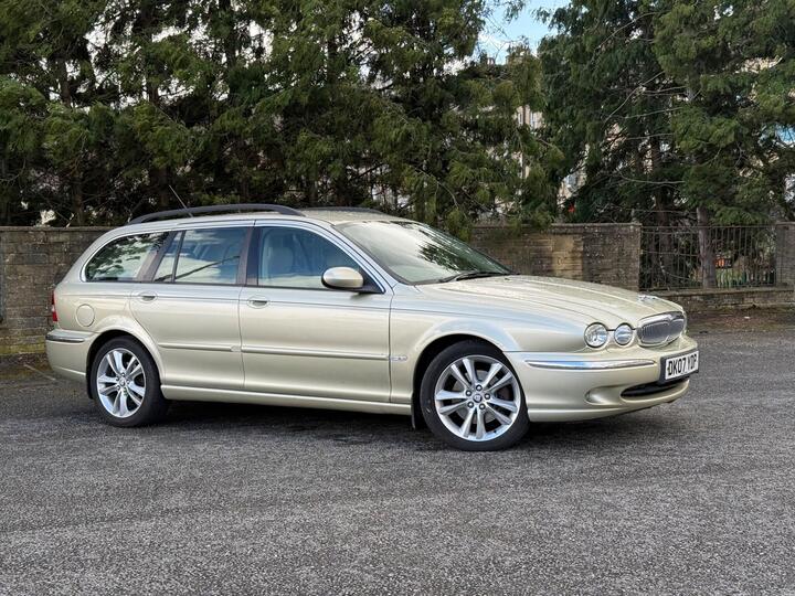 Jaguar X-Type 2.5 V6 SE (AWD) 5dr Jaguar X-Type 2.5 V6 SE (AWD) 5dr