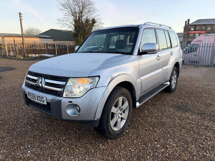 Mitsubishi Shogun 3.2 DI-DC Elegance Auto 4WD Euro 4 5dr LWB