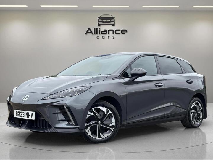 MG MG4 64kWh Trophy Long Range Auto 5dr