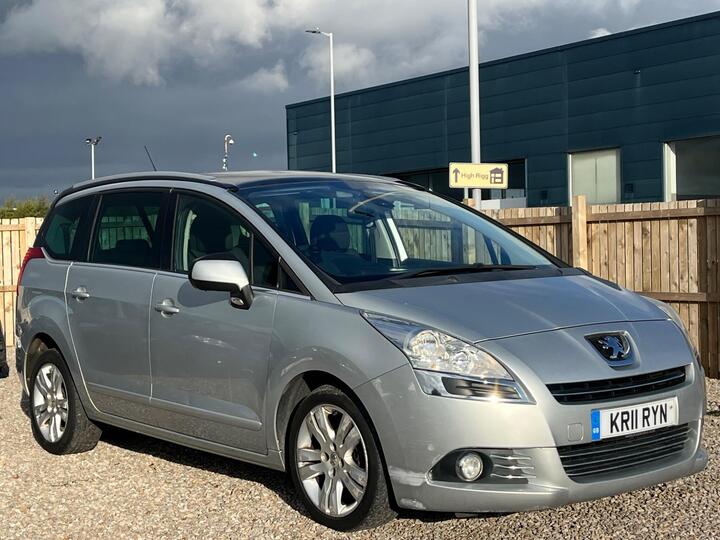 Peugeot 5008 1.6 HDi Exclusive EGC Euro 5 5dr