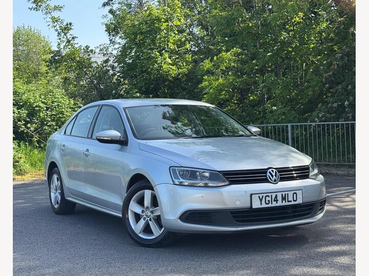 Volkswagen Jetta 2.0 TDI SE DSG Euro 5 4dr Volkswagen Jetta 2.0 TDI SE DSG Euro 5 4dr