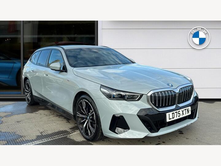 BMW 5 Series 2.0 530e 22.1kWh M Sport Touring Steptronic Euro 6 (s/s) 5dr