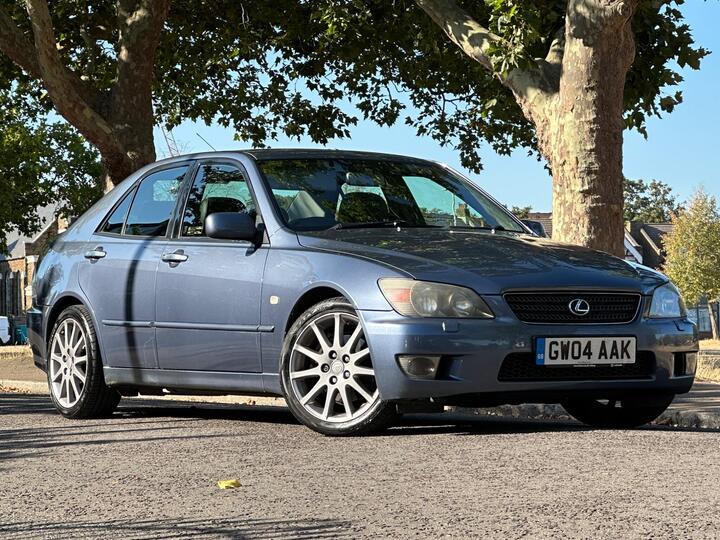 Lexus IS 2.0 200 SE 4dr