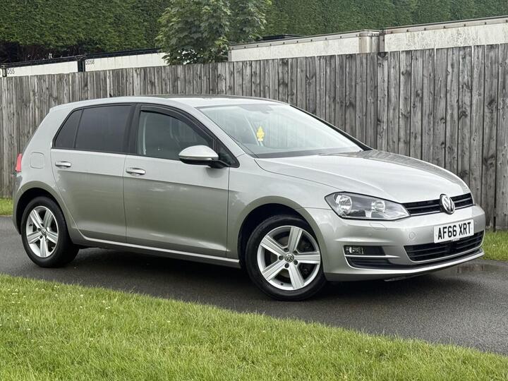 Volkswagen GOLF 2.0 TDI BlueMotion Tech Match Edition Euro 6 (s/s) 5dr Volkswagen GOLF 2.0 TDI BlueMotion Tech Match Edition Euro 6 (s/s) 5dr