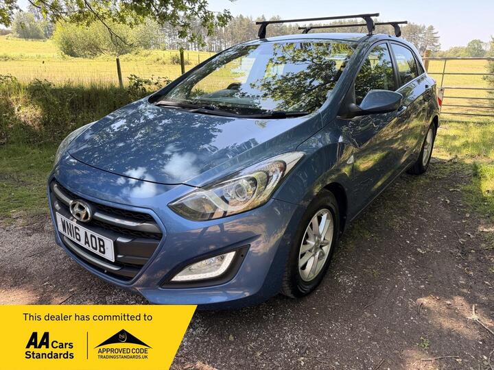 Hyundai I30 1.6 CRDi Blue Drive SE Euro 6 (s/s) 5dr Hyundai I30 1.6 CRDi Blue Drive SE Euro 6 (s/s) 5dr
