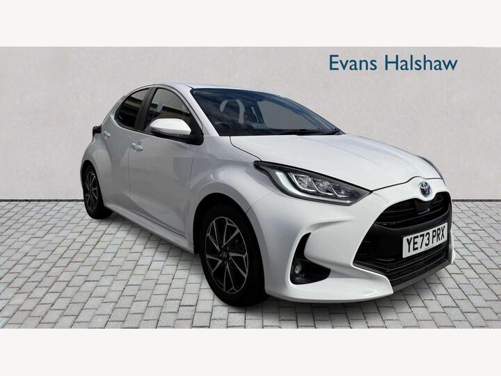Toyota YARIS HATCHBACK 1.5 VVT-h Design E-CVT Euro 6 (s/s) 5dr