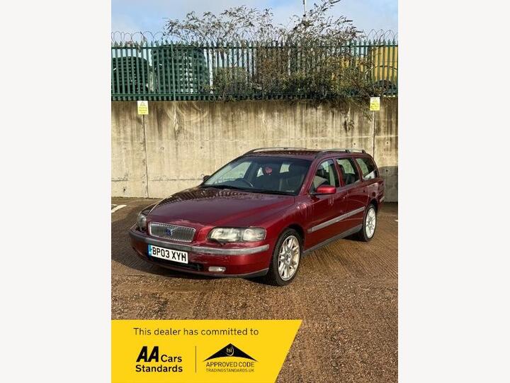 Volvo V70 2.4 SE 5dr