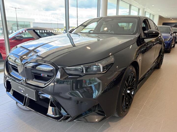 BMW M5 4.4 22.1kWh Steptronic XDrive Euro 6 (s/s) 4dr