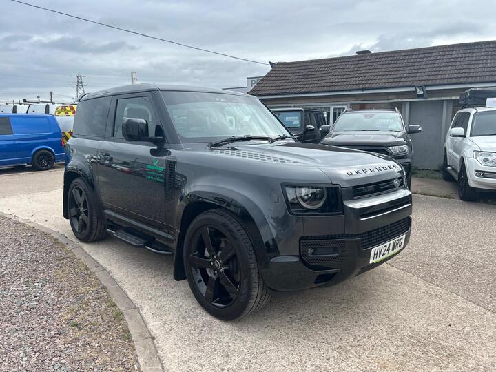 Land Rover Defender 90 3.0 D300 MHEV X-Dynamic HSE Auto 4WD Euro 6 (s/s) 3dr Land Rover Defender 90 3.0 D300 MHEV X-Dynamic HSE Auto 4WD Euro 6 (s/s) 3dr