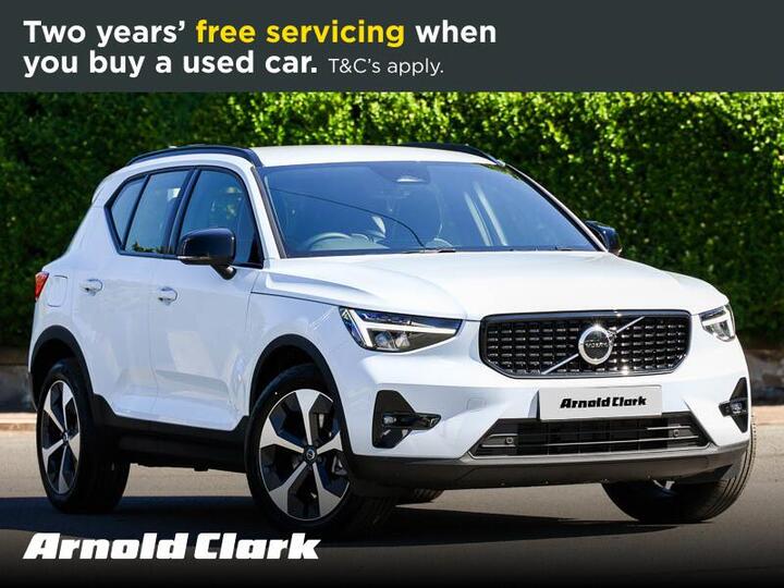 Volvo XC40 2.0 B3 MHEV Plus Dark DCT Auto Euro 6 (s/s) 5dr