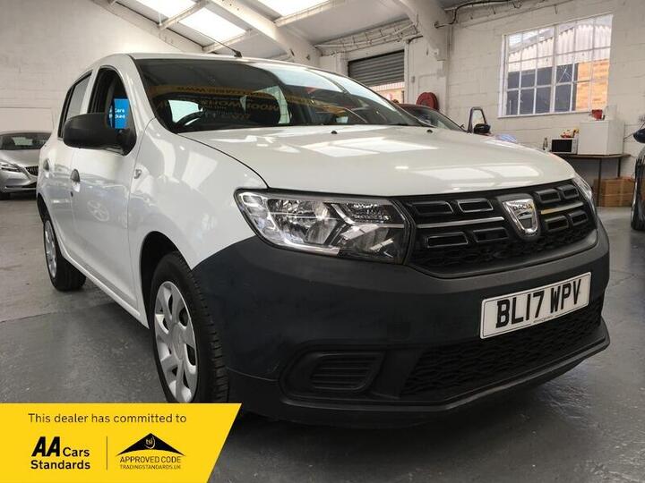 Dacia Sandero 1.0 SCe Access Euro 6 5dr Dacia Sandero 1.0 SCe Access Euro 6 5dr