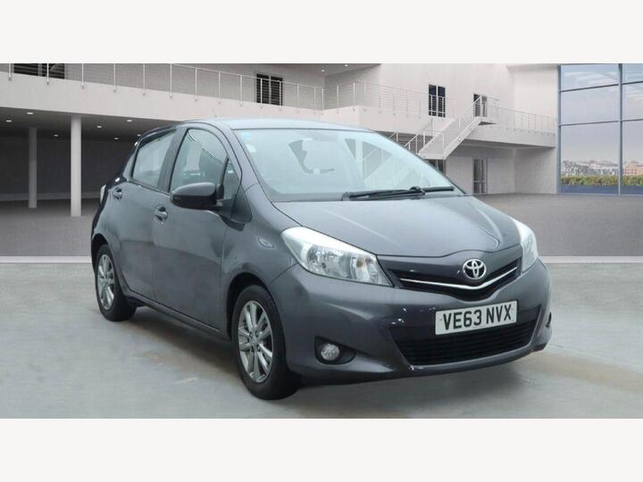 Toyota Yaris 1.33 Dual VVT-i Icon Plus Euro 5 5dr