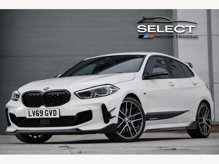 BMW 1 Series 2.0 M135i Auto XDrive Euro 6 (s/s) 5dr BMW 1 Series 2.0 M135i Auto XDrive Euro 6 (s/s) 5dr