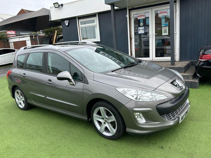 Peugeot 308 SW 1.6 HDi FAP Sport 5dr Peugeot 308 SW 1.6 HDi FAP Sport 5dr