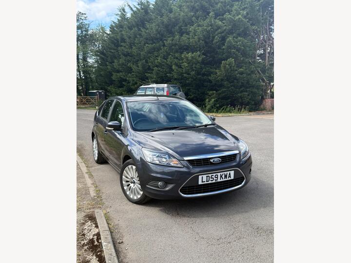 Ford Focus 1.6 Titanium 5dr