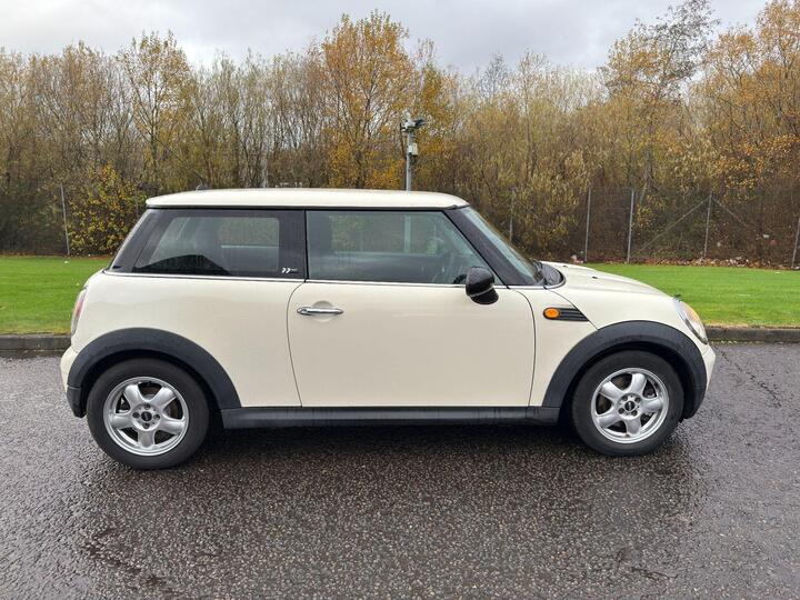 MINI Hatch 1.4 First Euro 4 3dr