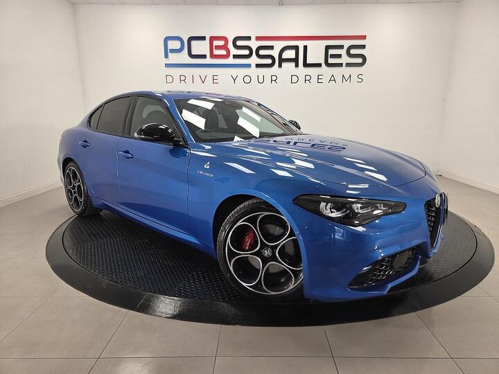 Alfa Romeo Giulia 2.0T Veloce Auto Euro 6 (s/s) 4dr Alfa Romeo Giulia 2.0T Veloce Auto Euro 6 (s/s) 4dr