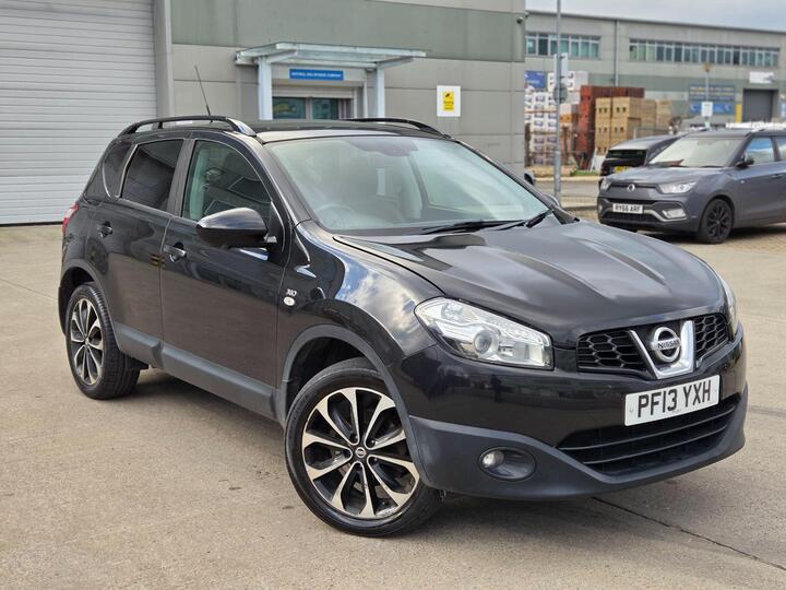 Nissan Qashqai 1.6 360 2WD Euro 5 5dr Nissan Qashqai 1.6 360 2WD Euro 5 5dr