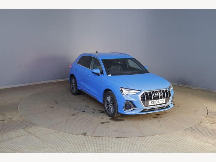 Audi Q3 1.5 TFSI CoD 35 S Line S Tronic Euro 6 (s/s) 5dr