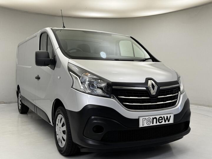 Renault Trafic LWB Business