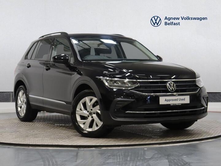 Volkswagen Tiguan 1.5 TSI Life Euro 6 (s/s) 5dr Volkswagen Tiguan 1.5 TSI Life Euro 6 (s/s) 5dr
